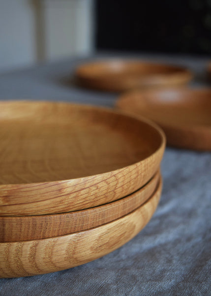 Each plate is individually hand-turned from quarter sawn English Oak by Selwyn House. At the table these beautiful wooden plates would be great for small starters, sharing plates or cheeses. Around the home, use them to hold pillar candles or special pieces of jewellery.